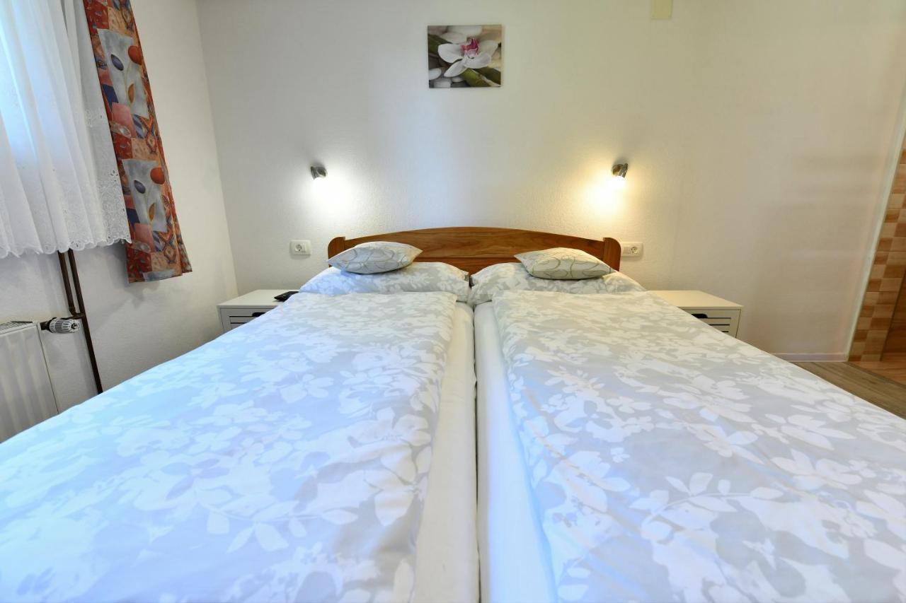 Apartment And Rooms Ivancica Seliste Dreznicko Ngoại thất bức ảnh