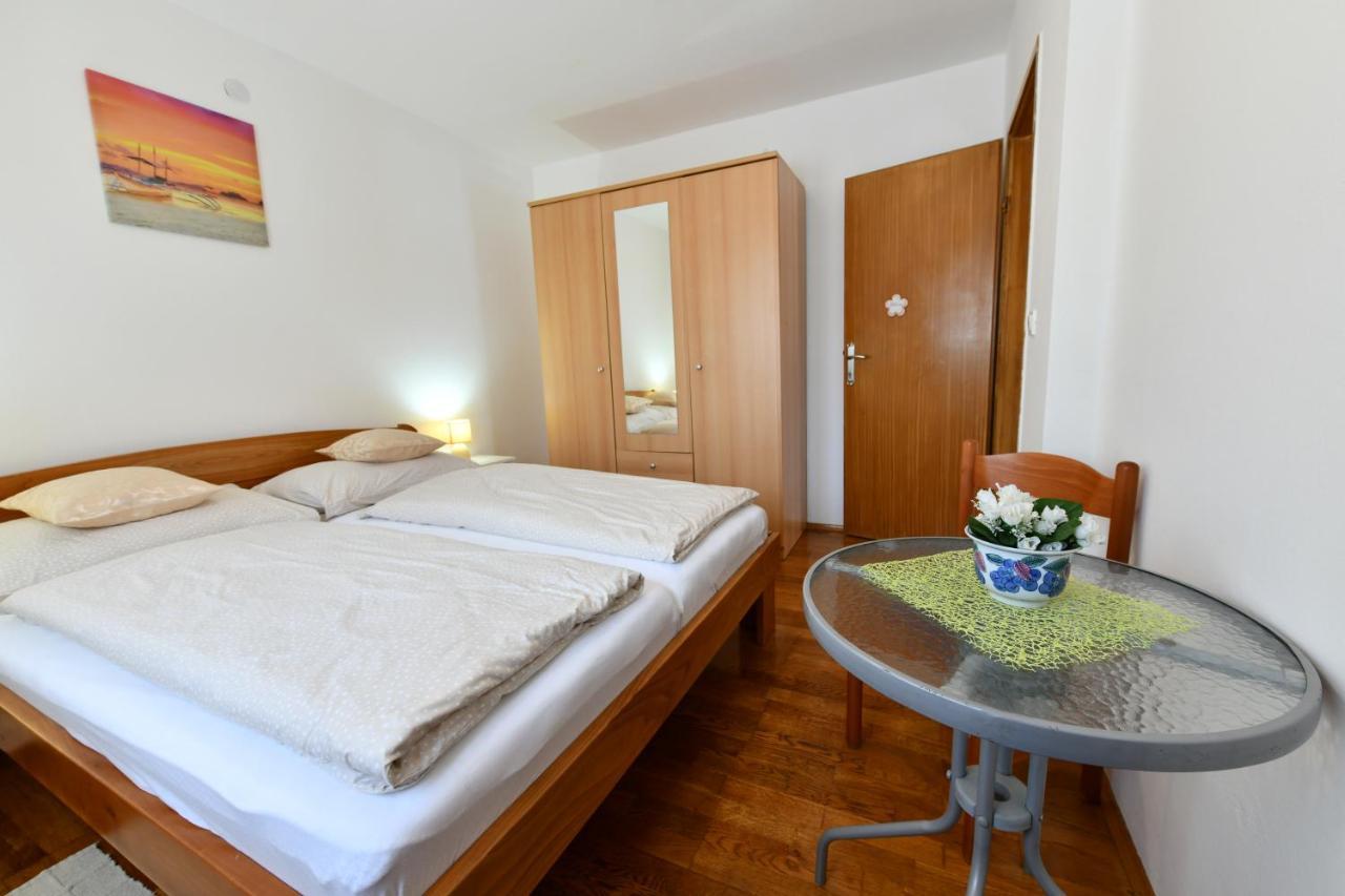 Apartment And Rooms Ivancica Seliste Dreznicko Ngoại thất bức ảnh